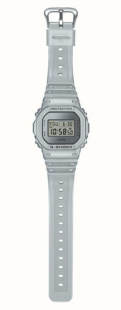 Dw 5600 online white